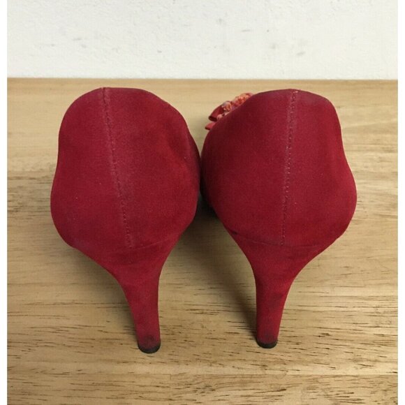 Bamboo Red Closer Toe Heels With Bow And Beaded Fl - Picture 4 of 7